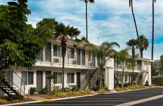 Hotel Iris San Diego - Exterior Corridor Hotel Iris